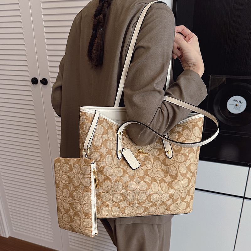 高級デザイナーレディースショルダーバッグ大容量実用的なデイリ - Luxury Bags Vendor のレビューと価格