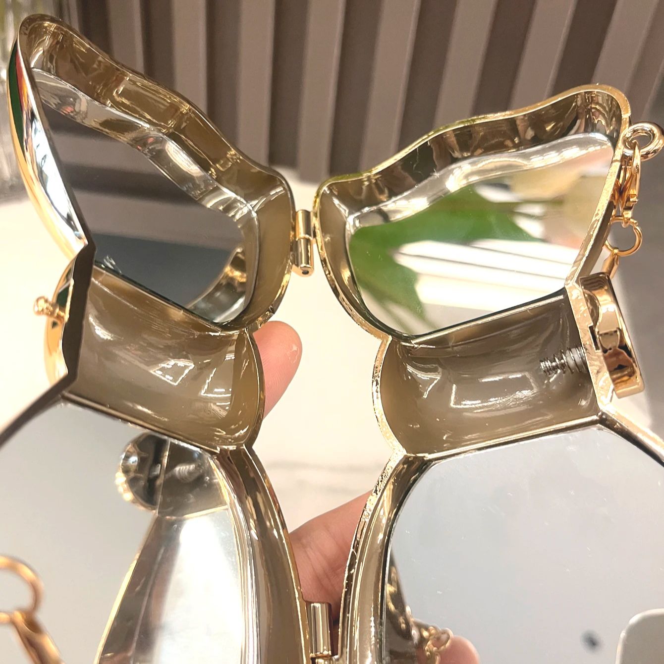 ゴールデンイブニングバッグ財布とハンドバッグ高級デザイナーシ - Luxury Bags Vendor のレビューと価格