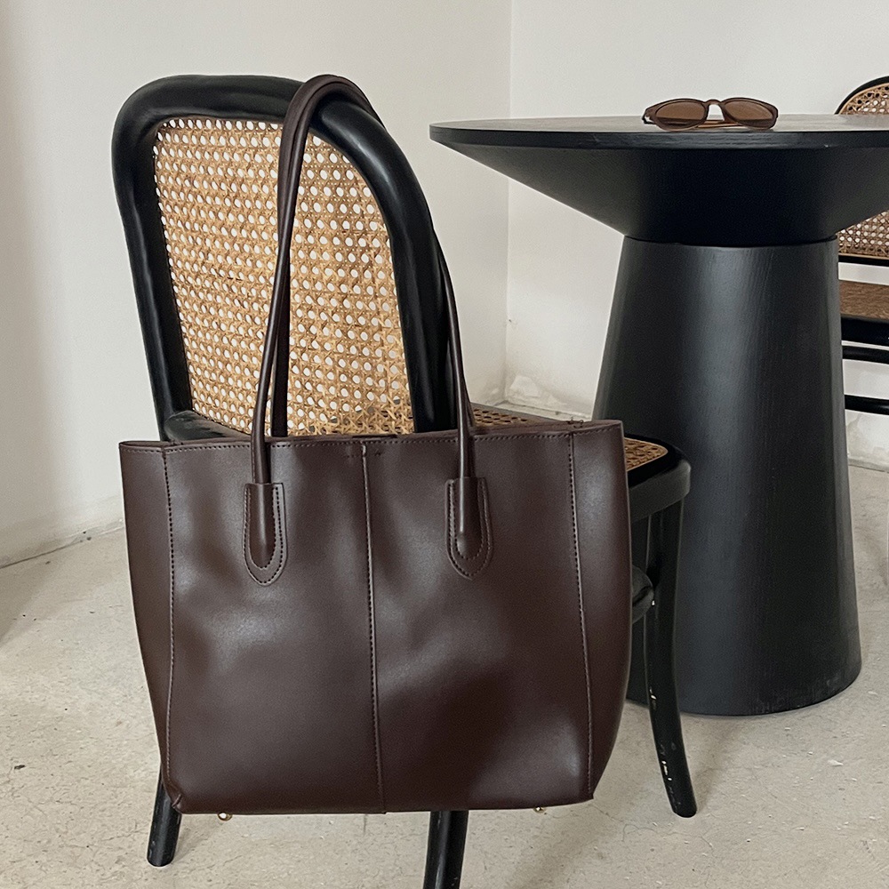 女性のための革のトートバッグ,良質,シンプル,大容量,正方形 - Luxury Bags Vendor のレビューと価格