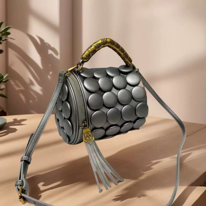 2025年新作デザイン レディース レトロボタン レザーハン - Luxury Bags Youtube のレビューと価格